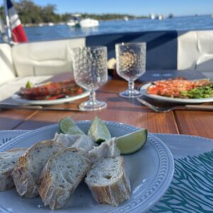 Apéritif gourmand en bateau privé