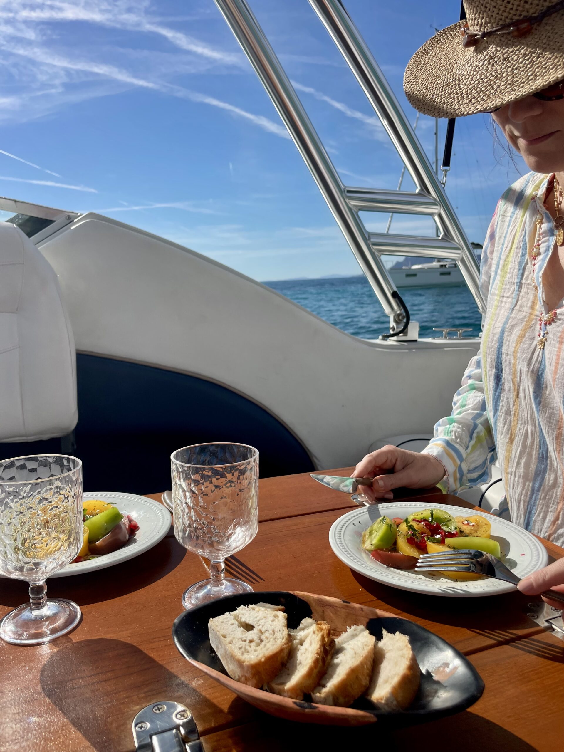 Miam eat some dessert