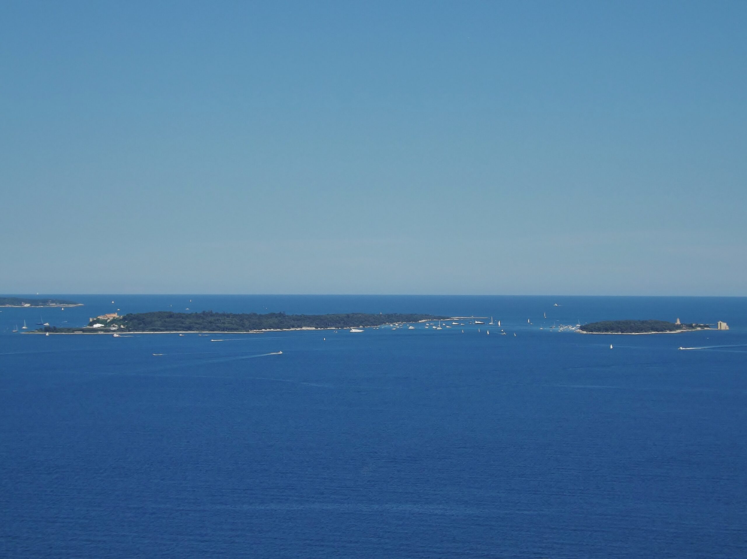 Îles de Lérins vues depuis Théoule-sur-Mer